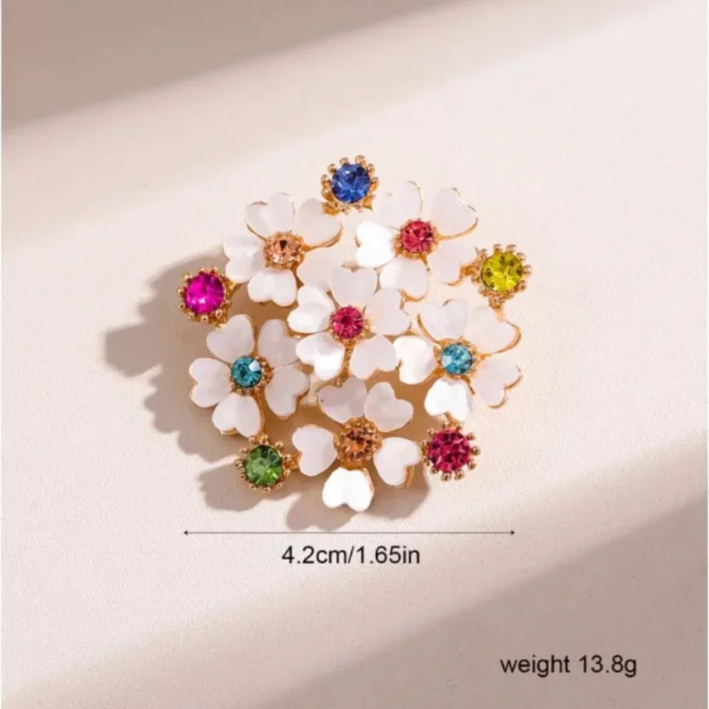 NEW Retro MCM Glam Crystal Studded Flower Cluster Brooch Pin - Picture 3 of 3